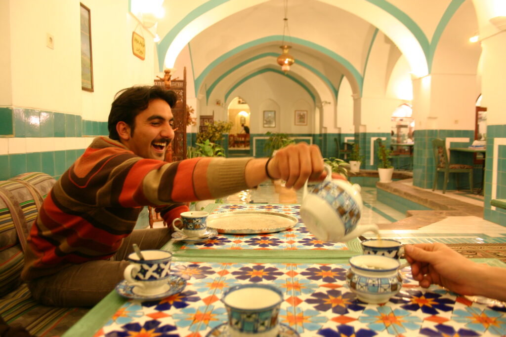Bobek in the tea house